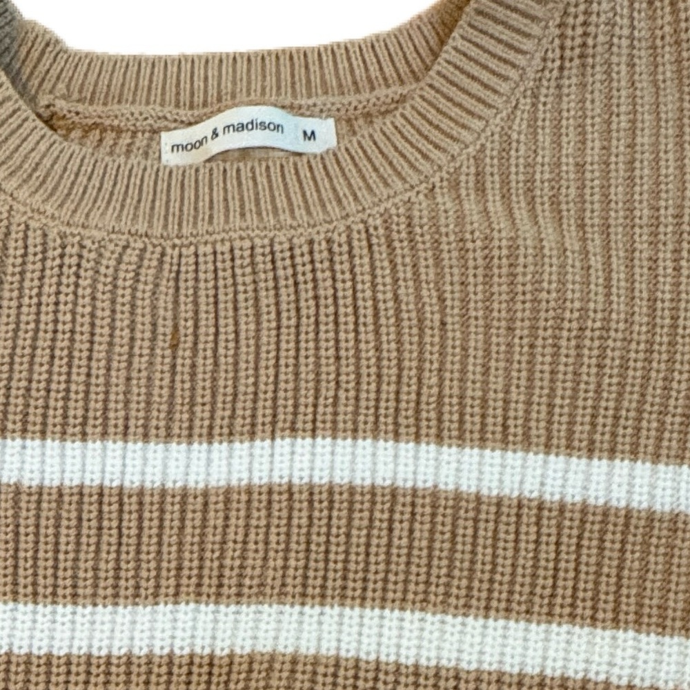 MOON and MADISON Sleeveless stripe Sweater Medium NEW Soft Flattering St… - Picture 2 of 7